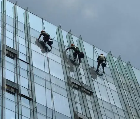 蘭州高樓外牆清洗 你知(zhī)道這些前置條件嗎.png